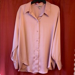 H&M Oversized Long Sleeve Button Down Blouse. Dusty rose. Size XL. Like new!